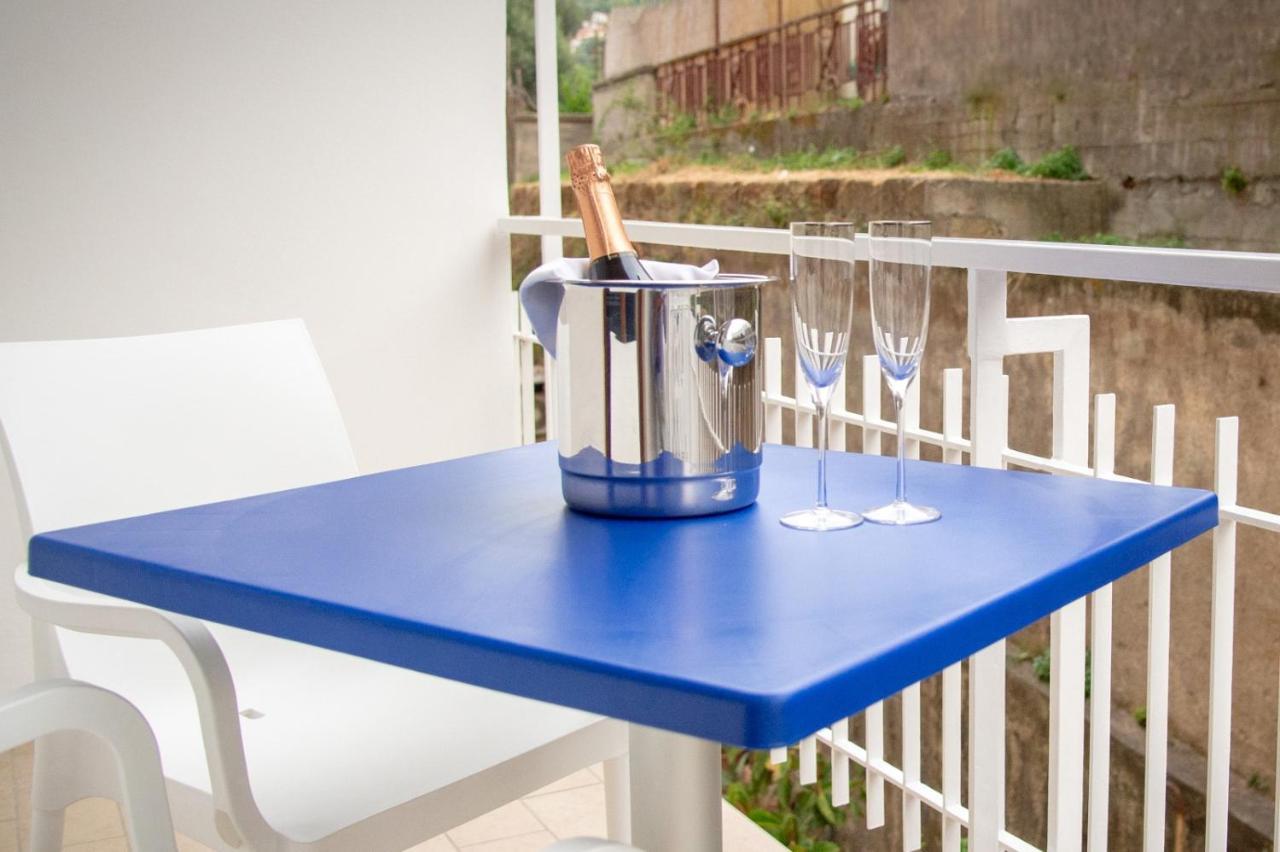 Il Siculo Bed & Breakfast Соренто Екстериор снимка