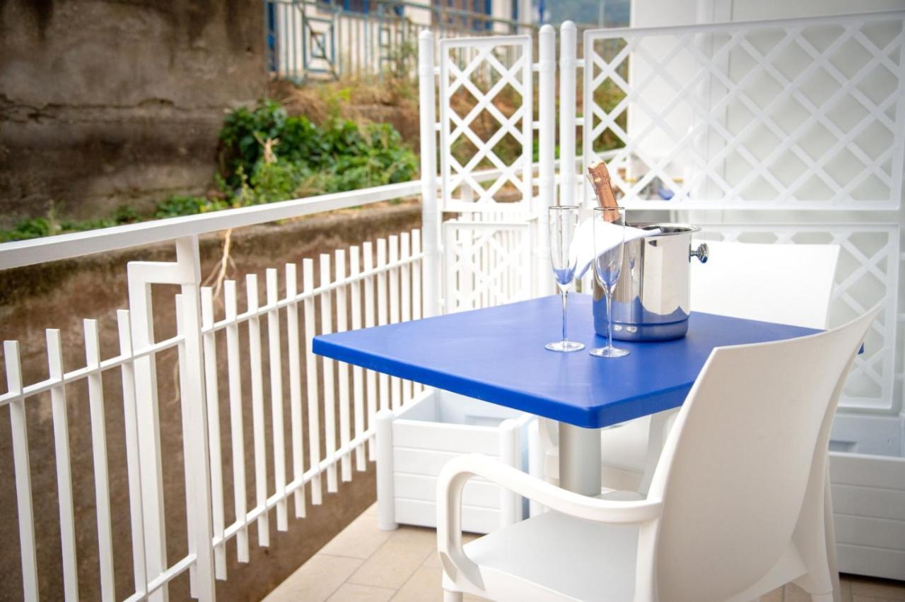 Il Siculo Bed & Breakfast Соренто Екстериор снимка